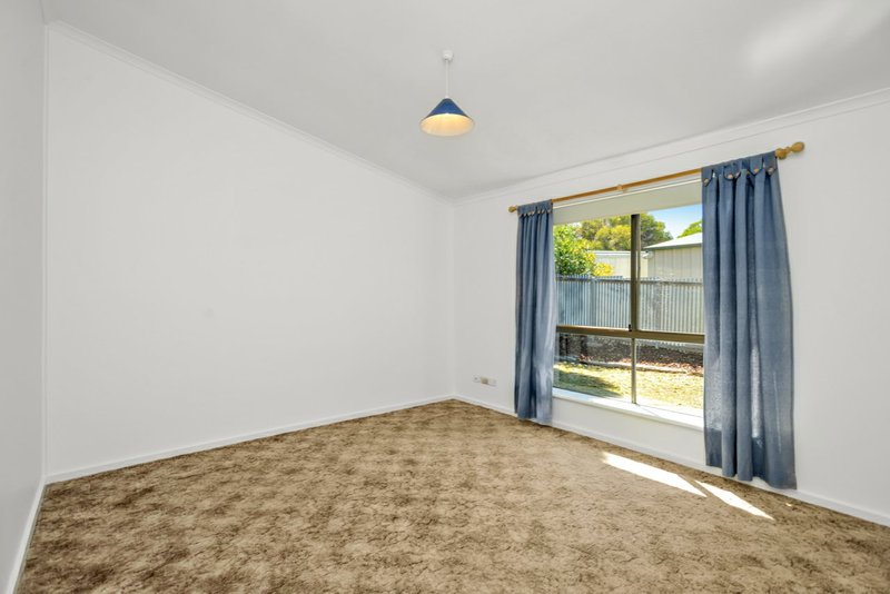 Photo - 2/12 Galpin Avenue, Victor Harbor SA 5211 - Image 7