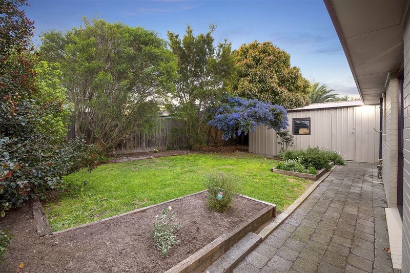 Photo - 212 Gladstone Road, Dandenong North VIC 3175 - Image 14