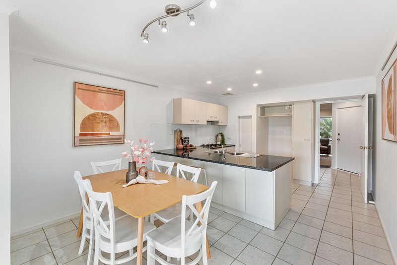 Photo - 2/12 Hagen Avenue, Port Adelaide SA 5015 - Image 7