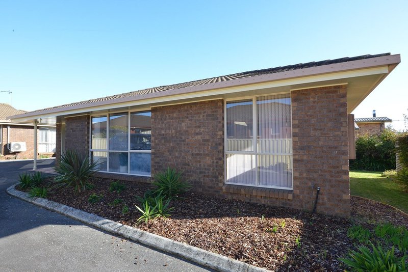 Photo - 2/12 Heathcote Street, Ulverstone TAS 7315 - Image 2