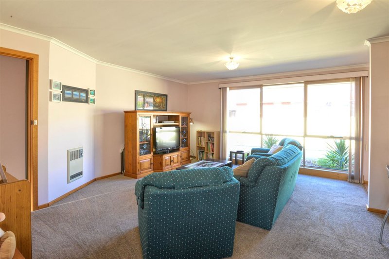 Photo - 2/12 Heathcote Street, Ulverstone TAS 7315 - Image 3