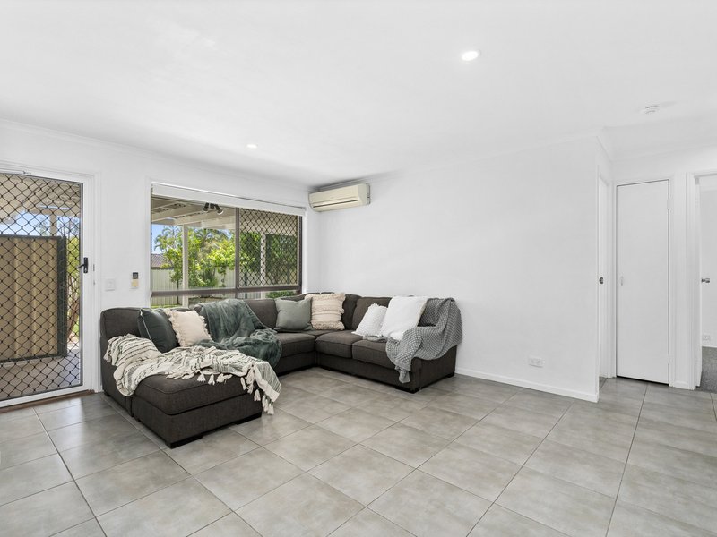 Photo - 2/12 Illusion Court, Oxenford QLD 4210 - Image 16