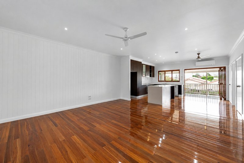 Photo - 2/12 Kenilworth Avenue, Hyde Park QLD 4812 - Image 3