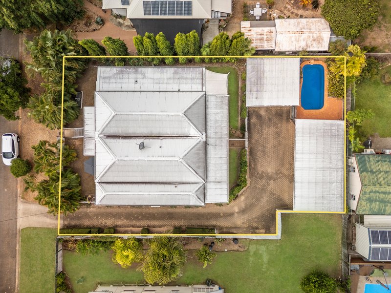 Photo - 2/12 Kenilworth Avenue, Hyde Park QLD 4812 - Image 10
