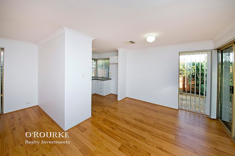 Photo - 2/12 Lalor Street, Scarborough WA 6019 - Image 5