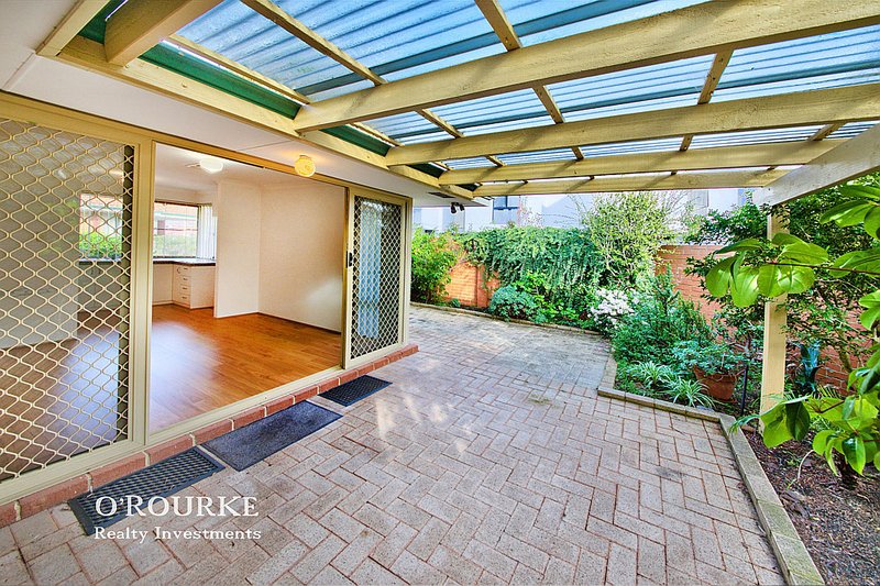 Photo - 2/12 Lalor Street, Scarborough WA 6019 - Image 9