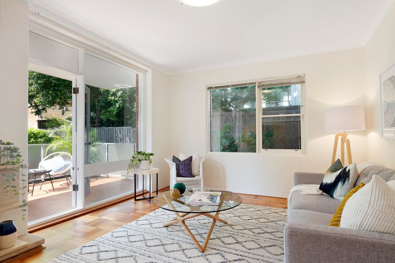 2/12 Lauderdale Avenue, Fairlight NSW 2094