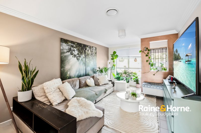 Photo - 2/12 Lawson Street, Norah Head NSW 2263 - Image 2