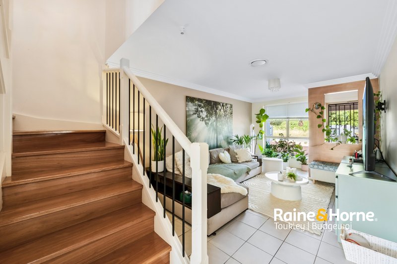 Photo - 2/12 Lawson Street, Norah Head NSW 2263 - Image 4