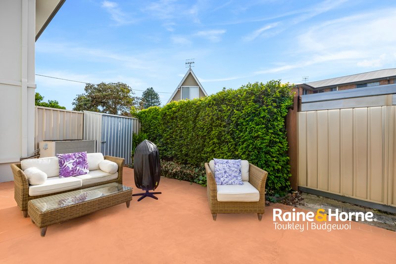 Photo - 2/12 Lawson Street, Norah Head NSW 2263 - Image 10