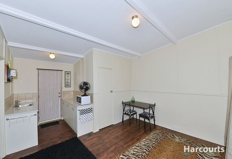 2/12 Leslie Street, Dudley Park WA 6210