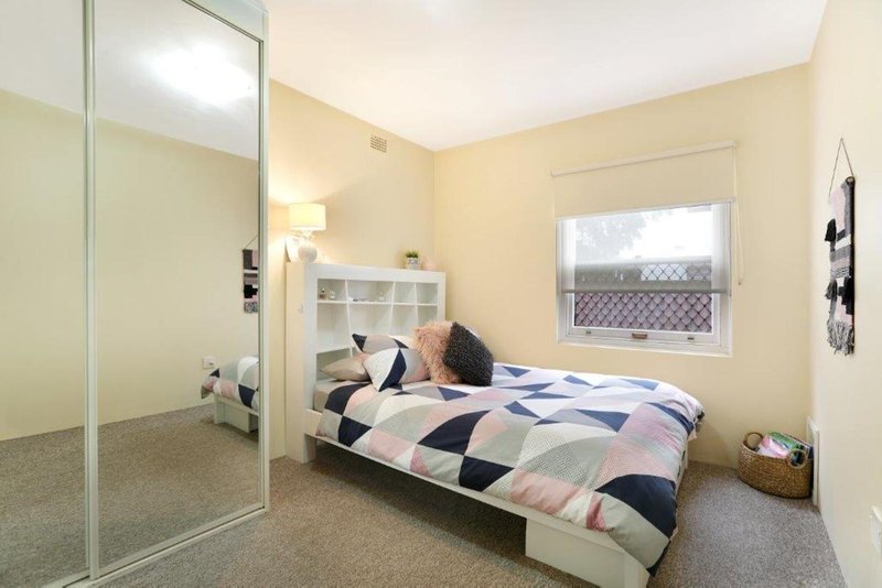 Photo - 2/12 Market Place, Wollongong NSW 2500 - Image 5