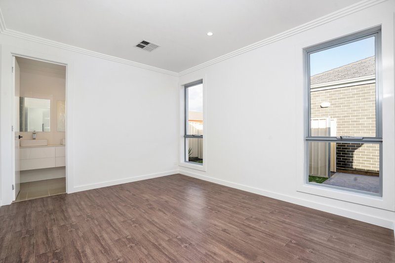 Photo - 2/12 Matheson Avenue, Findon SA 5023 - Image 11