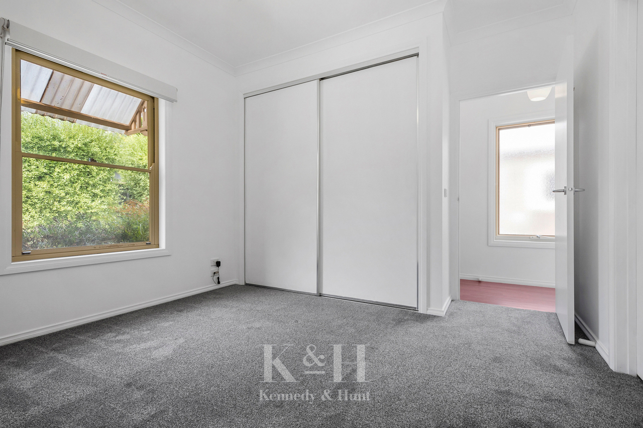 2-bedroom unit at 2 12 MELBOURNE ROAD, GISBORNE VIC 3437, Macedon Ranges, Victoria