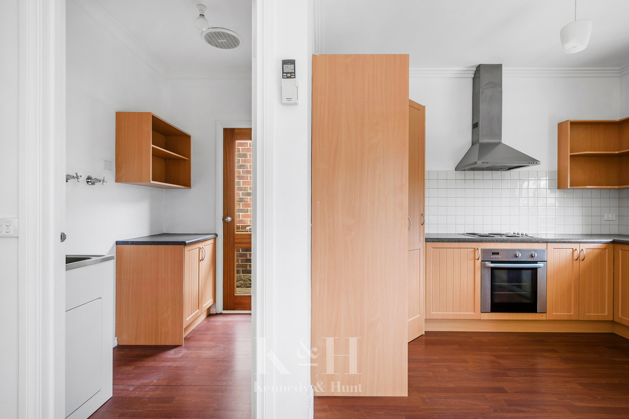 2-bedroom unit at 2 12 MELBOURNE ROAD, GISBORNE VIC 3437, Macedon Ranges, Victoria