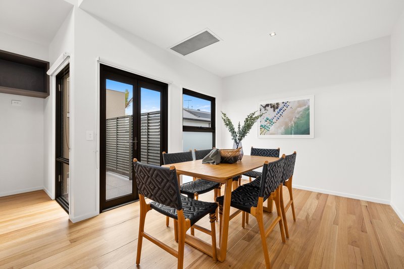 Photo - 2/12 Monaco Street, Parkdale VIC 3195 - Image 7