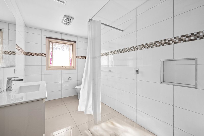 Photo - 2/12 Moncoe Street, Boronia VIC 3155 - Image 10