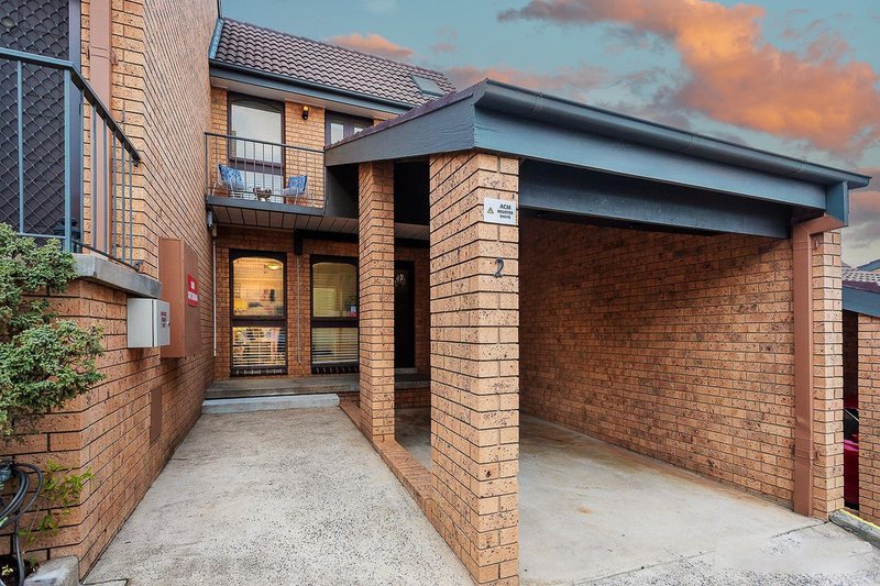 2/12 Nimmitabel Street, Queanbeyan West NSW 2620