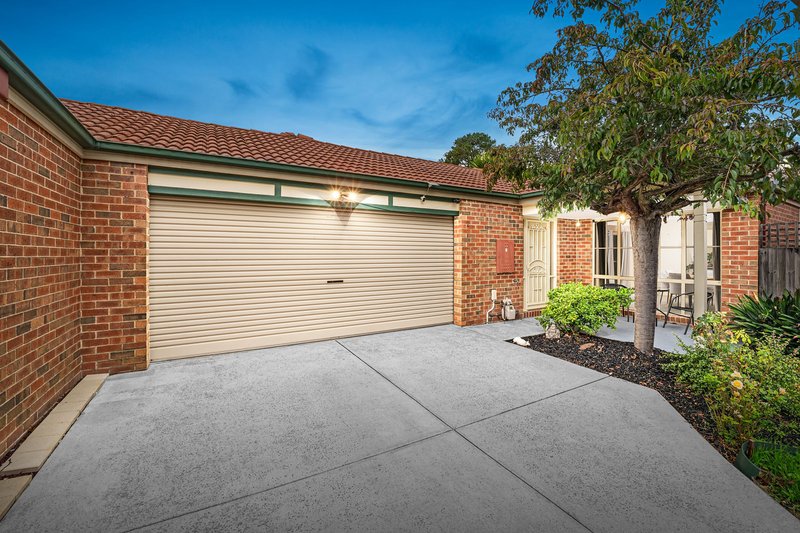 Photo - 2/12 Ohara Street, Blackburn VIC 3130 - Image 1