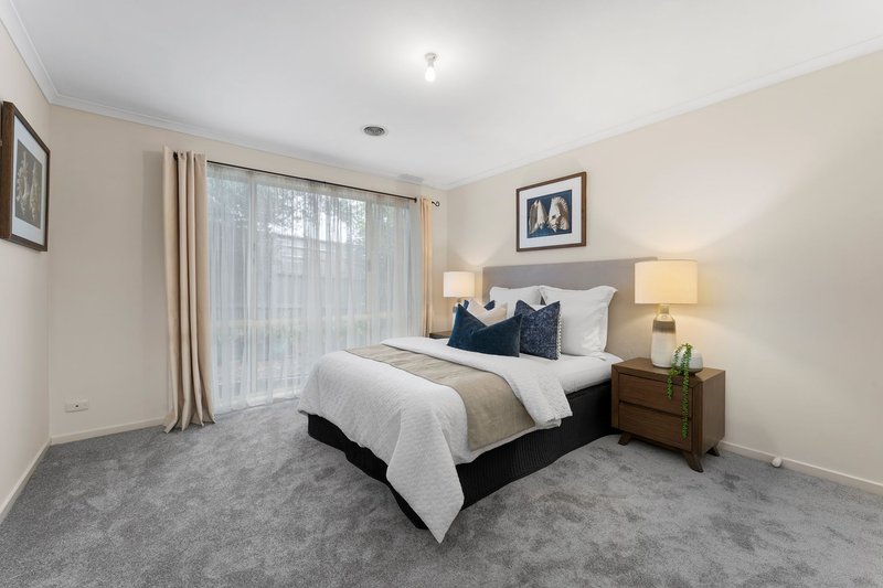 Photo - 2/12 Ohara Street, Blackburn VIC 3130 - Image 5