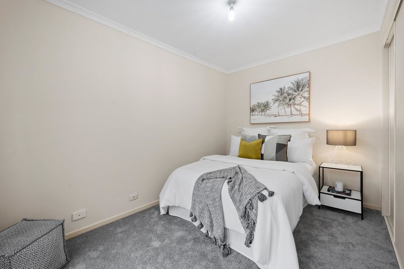 Photo - 2/12 Ohara Street, Blackburn VIC 3130 - Image 8