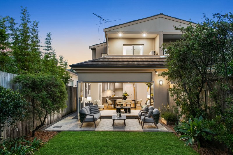 Photo - 2/12 Reina Street, North Bondi NSW 2026 - Image 1