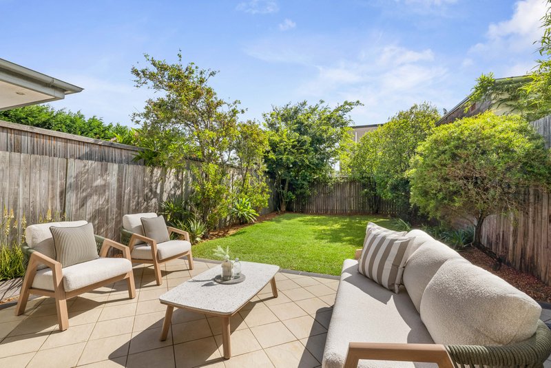 Photo - 2/12 Reina Street, North Bondi NSW 2026 - Image 3