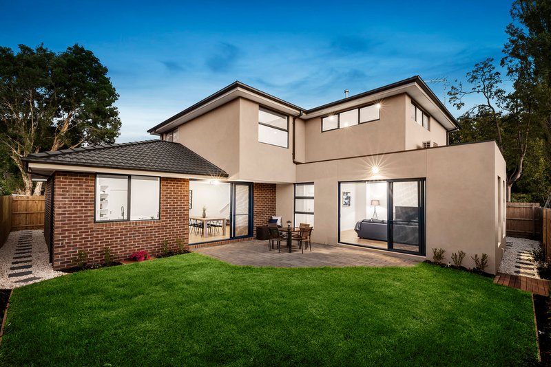 2/12 Ross Street, Ferntree Gully VIC 3156