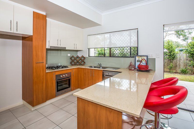 Photo - 2/12 Seeney Street, Zillmere QLD 4034 - Image 2