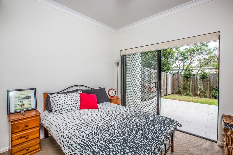 Photo - 2/12 Seeney Street, Zillmere QLD 4034 - Image 8