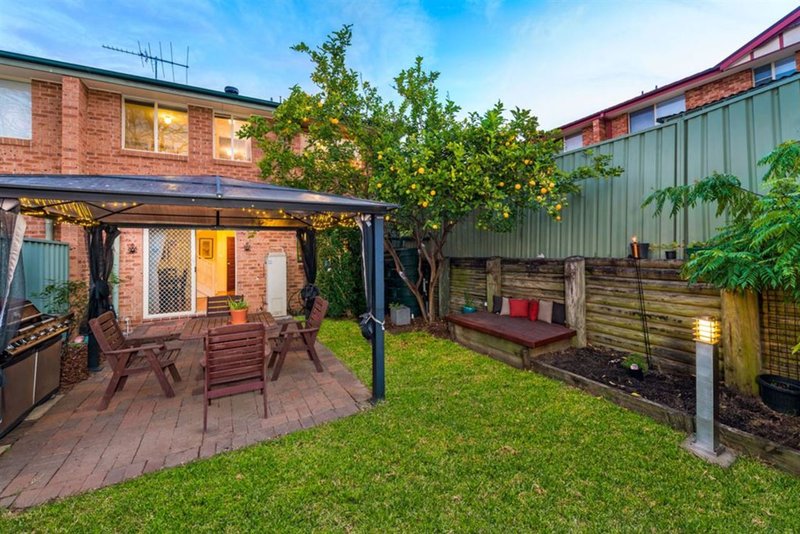 Photo - 2/12 Sinclair Avenue, Blacktown NSW 2148 - Image 9