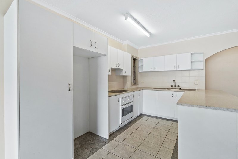 Photo - 2/12 Solander Street, Tweed Heads NSW 2485 - Image 5