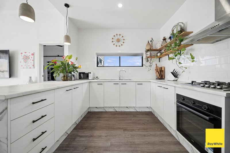 Photo - 2/12 Sparrowhawk Road, Long Gully VIC 3550 - Image 2