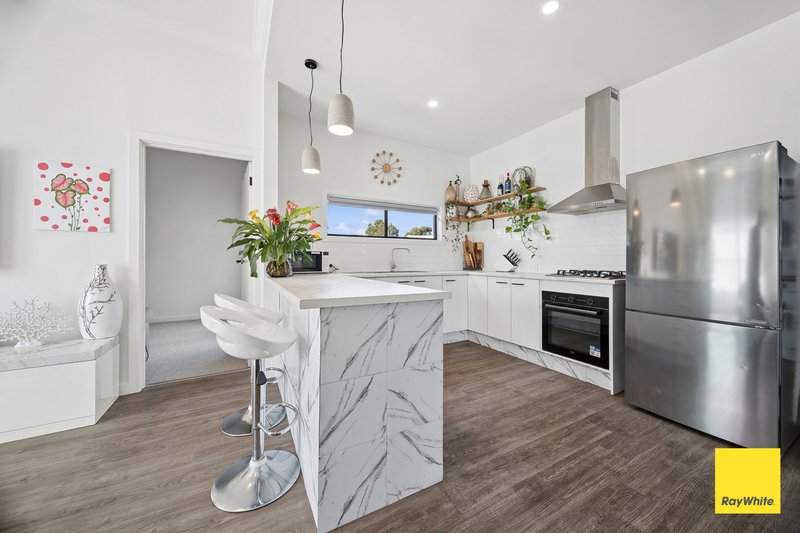 Photo - 2/12 Sparrowhawk Road, Long Gully VIC 3550 - Image 3