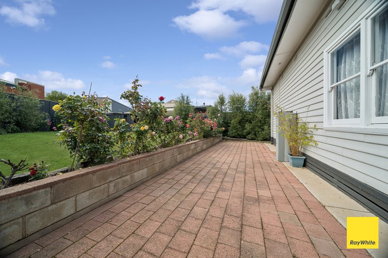 Photo - 2/12 Sparrowhawk Road, Long Gully VIC 3550 - Image 10