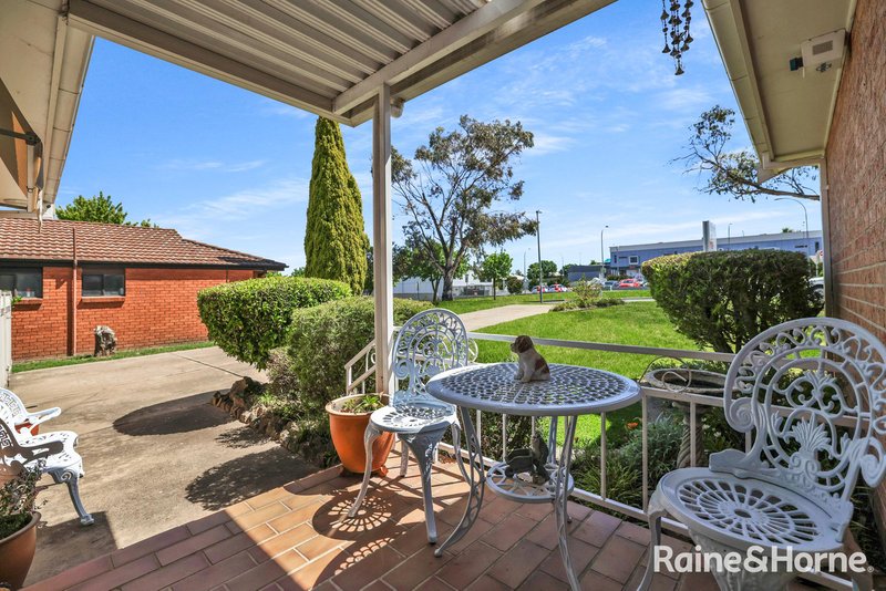 Photo - 212 Suttor Street, Windradyne NSW 2795 - Image 2