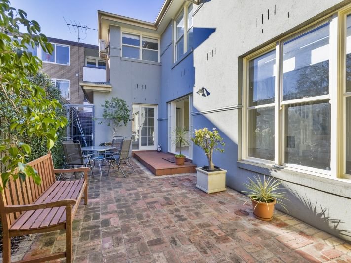 Photo - 2/12 Taylor Street, Moonee Ponds VIC 3039 - Image 6