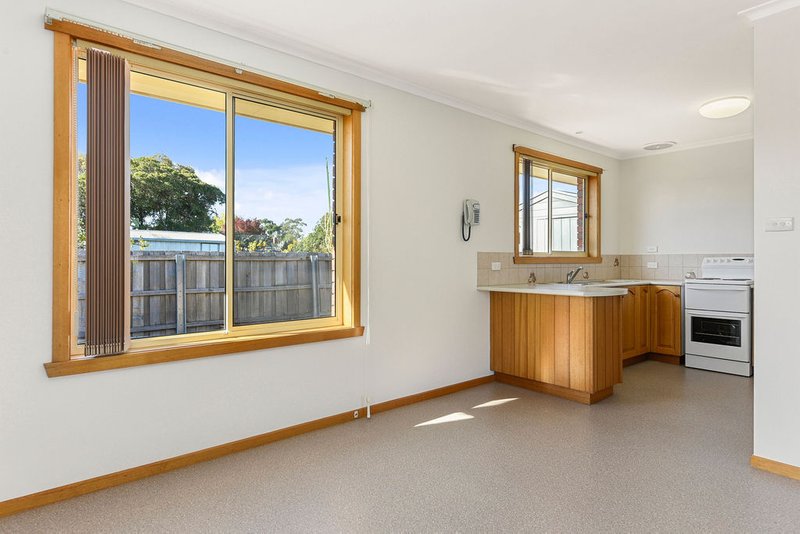 Photo - 2/12 Walker Street, Sorell TAS 7172 - Image 3