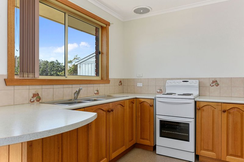 Photo - 2/12 Walker Street, Sorell TAS 7172 - Image 4