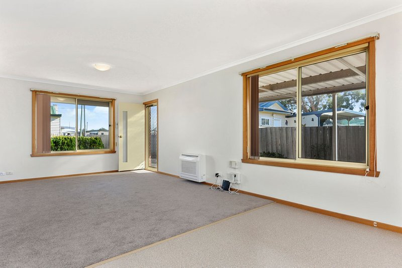 Photo - 2/12 Walker Street, Sorell TAS 7172 - Image 7