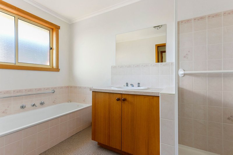 Photo - 2/12 Walker Street, Sorell TAS 7172 - Image 11