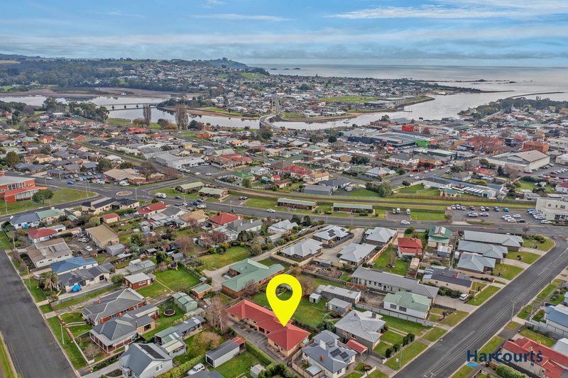 Photo - 2/12 Walker Street, Ulverstone TAS 7315 - Image 2