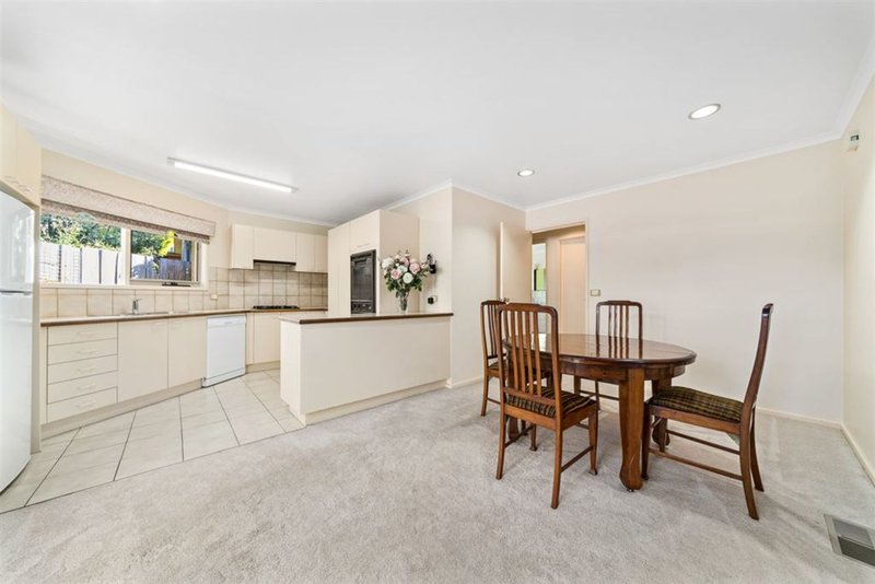 Photo - 2/12 Wimmera Street, Box Hill North VIC 3129 - Image 6