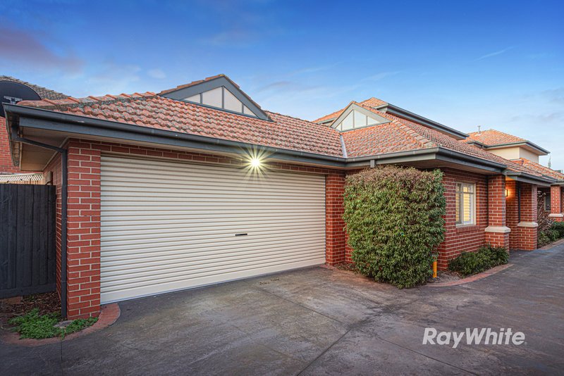 2/12 Yendon Road, Carnegie VIC 3163