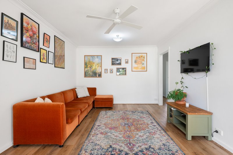 Photo - 2/120 Gilbertson Road, Kardinya WA 6163 - Image 7