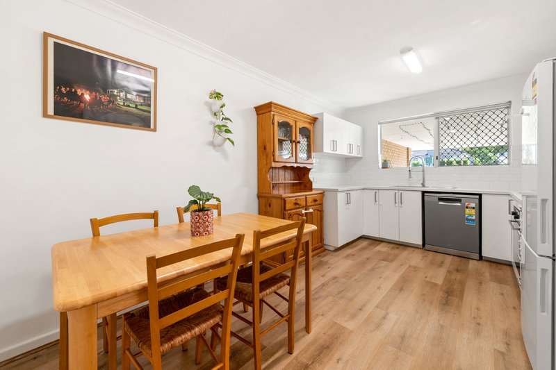 Photo - 2/120 Gilbertson Road, Kardinya WA 6163 - Image 11