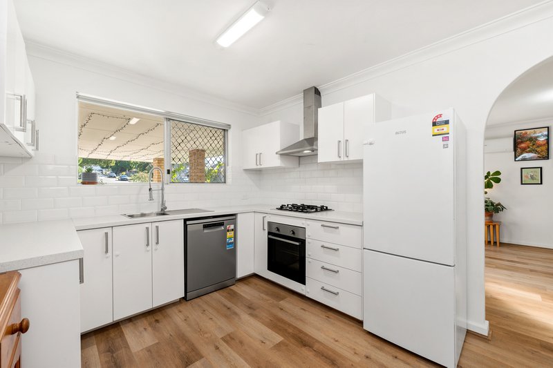 Photo - 2/120 Gilbertson Road, Kardinya WA 6163 - Image 12