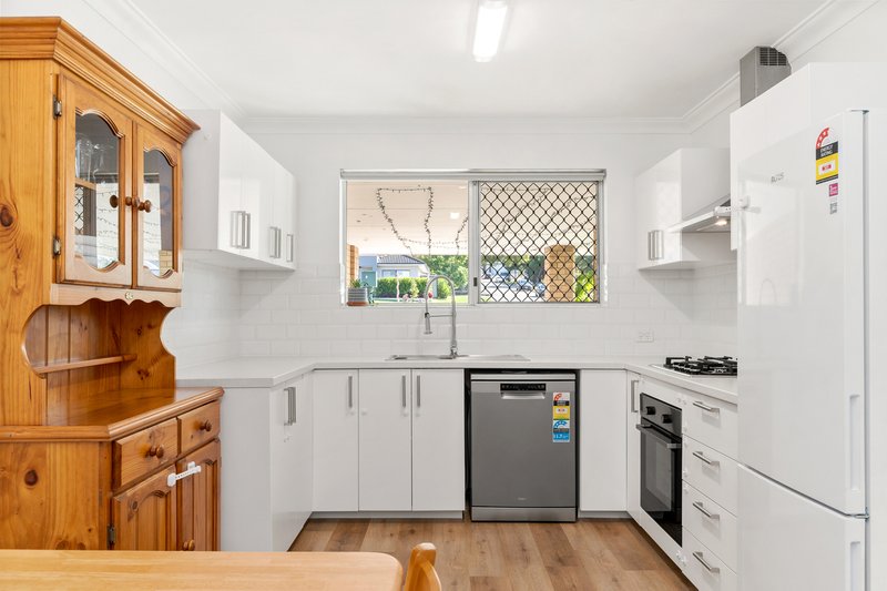 Photo - 2/120 Gilbertson Road, Kardinya WA 6163 - Image 13