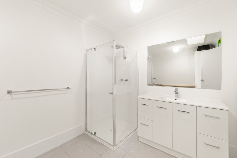 Photo - 2/120 Gilbertson Road, Kardinya WA 6163 - Image 18