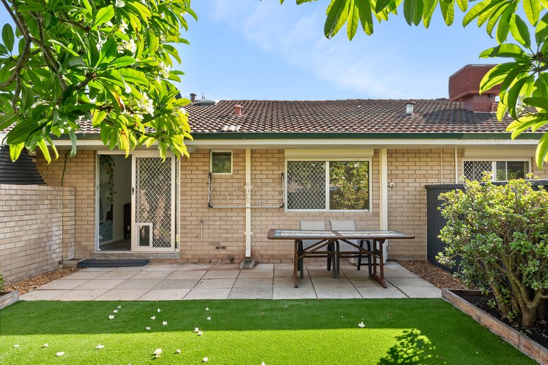 Photo - 2/120 Gilbertson Road, Kardinya WA 6163 - Image 20